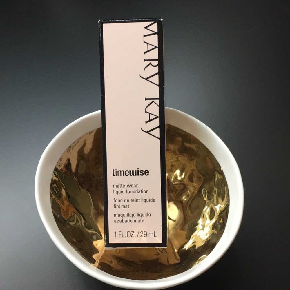 Mary-Kay Timewise Beige 4/Beige 4